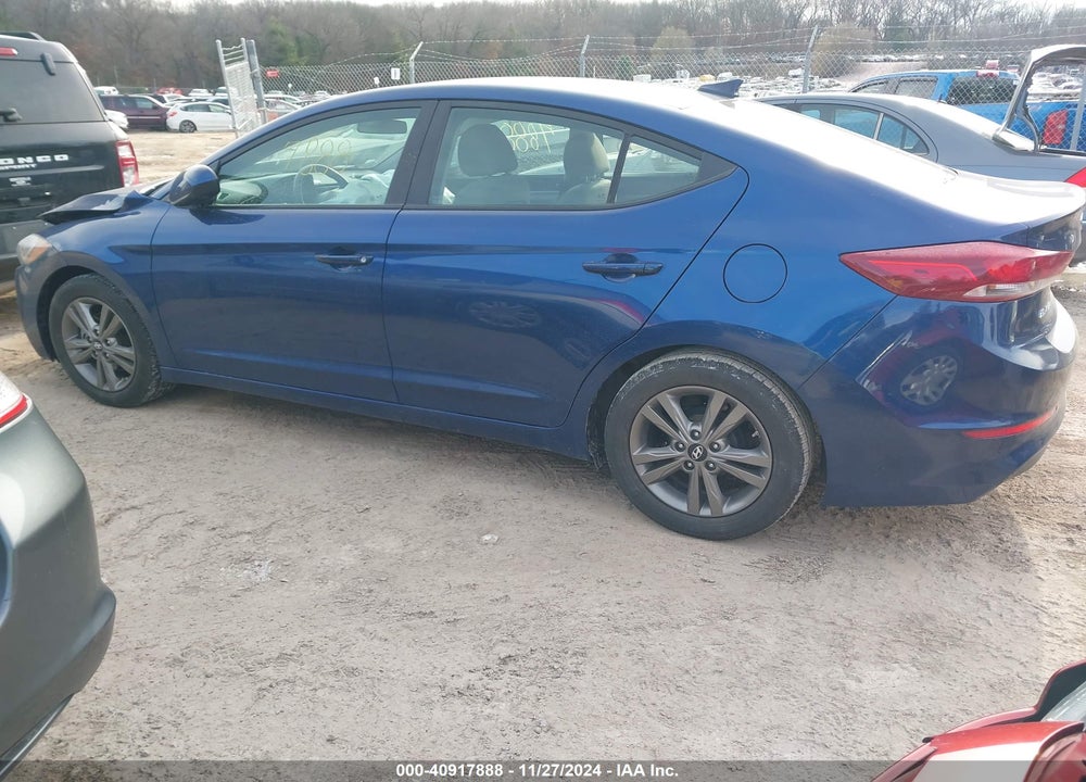 2017 HYUNDAI ELANTRA SE VIN: 5NPD84LF7HH097939