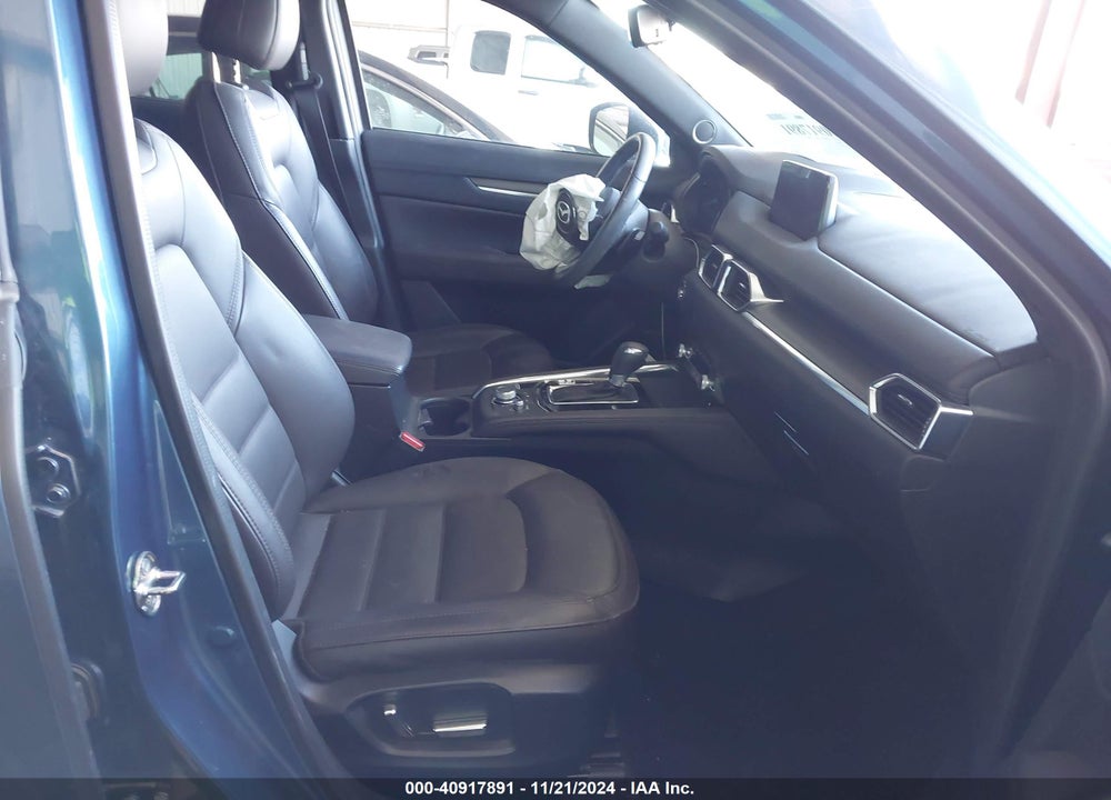 2020 MAZDA CX-5 SIGNATURE VIN: JM3KFBEY8L0738125