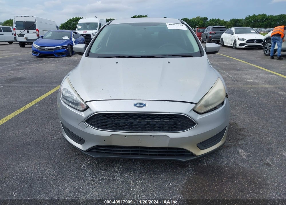 2018 FORD FOCUS SE VIN: 1FADP3F21JL229185