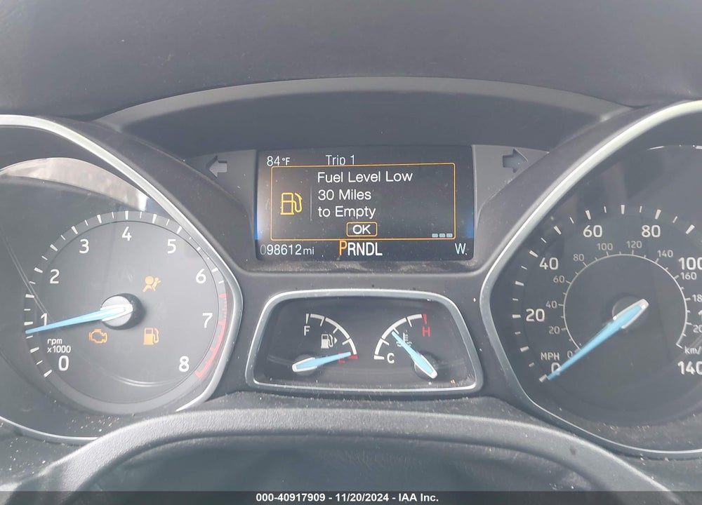 2018 FORD FOCUS SE VIN: 1FADP3F21JL229185