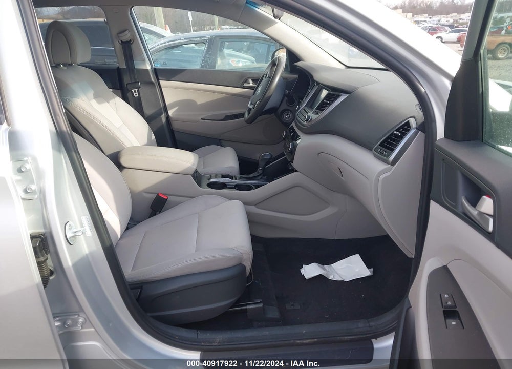2018 HYUNDAI TUCSON SEL VIN: KM8J3CA45JU773261