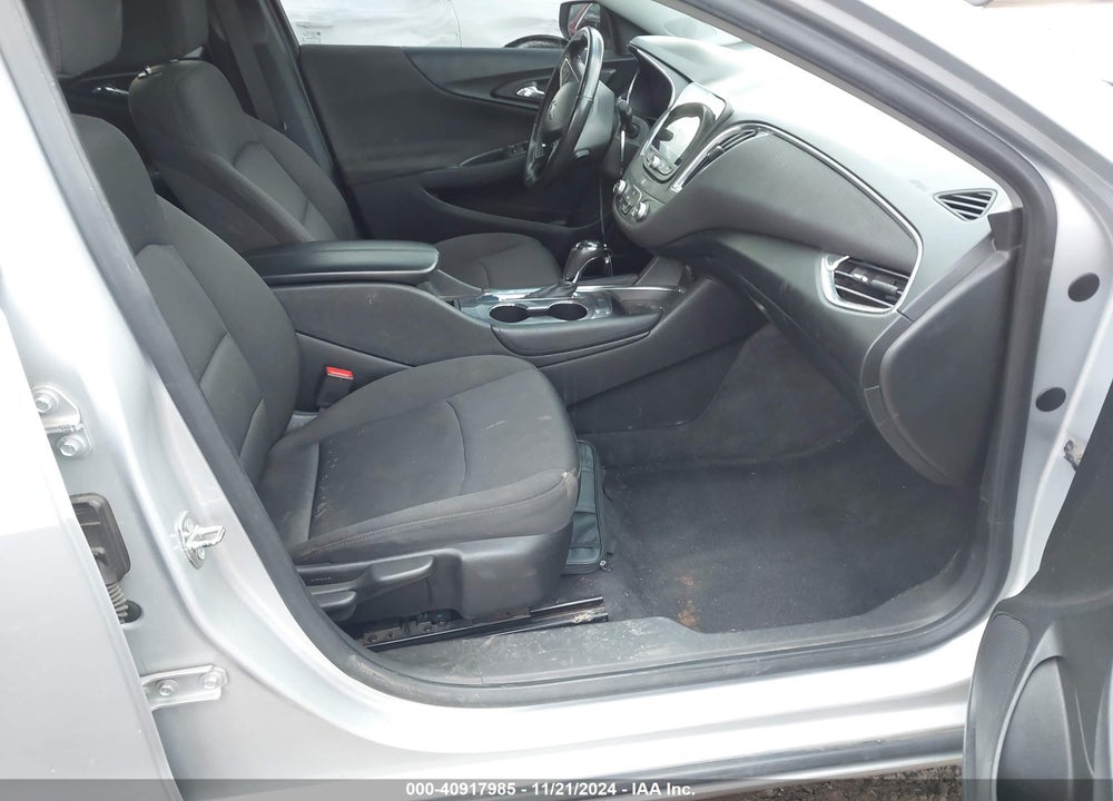 2018 CHEVROLET MALIBU LT VIN: 1G1ZD5ST3JF257001