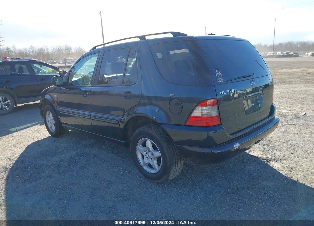 2001 MERCEDES-BENZ ML 320 VIN: 4JGAB54E71A232572