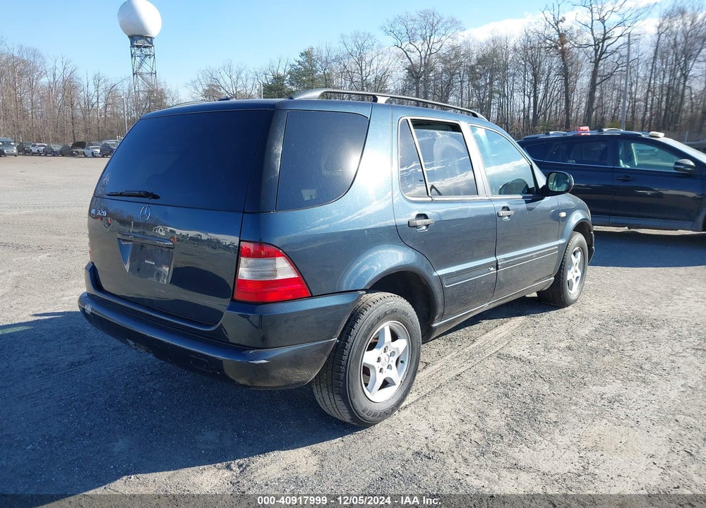 2001 MERCEDES-BENZ ML 320 VIN: 4JGAB54E71A232572