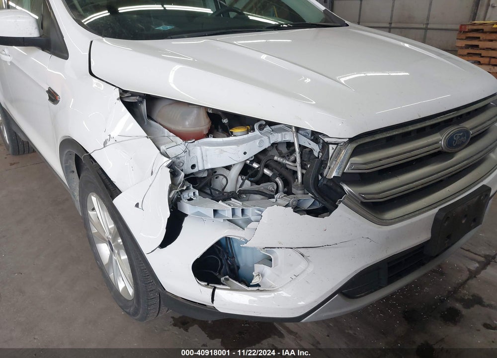 2017 FORD ESCAPE SE VIN: 1FMCU9GDXHUC31826