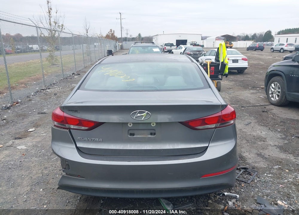 2018 HYUNDAI ELANTRA VIN: 5NPD74LF9JH255576