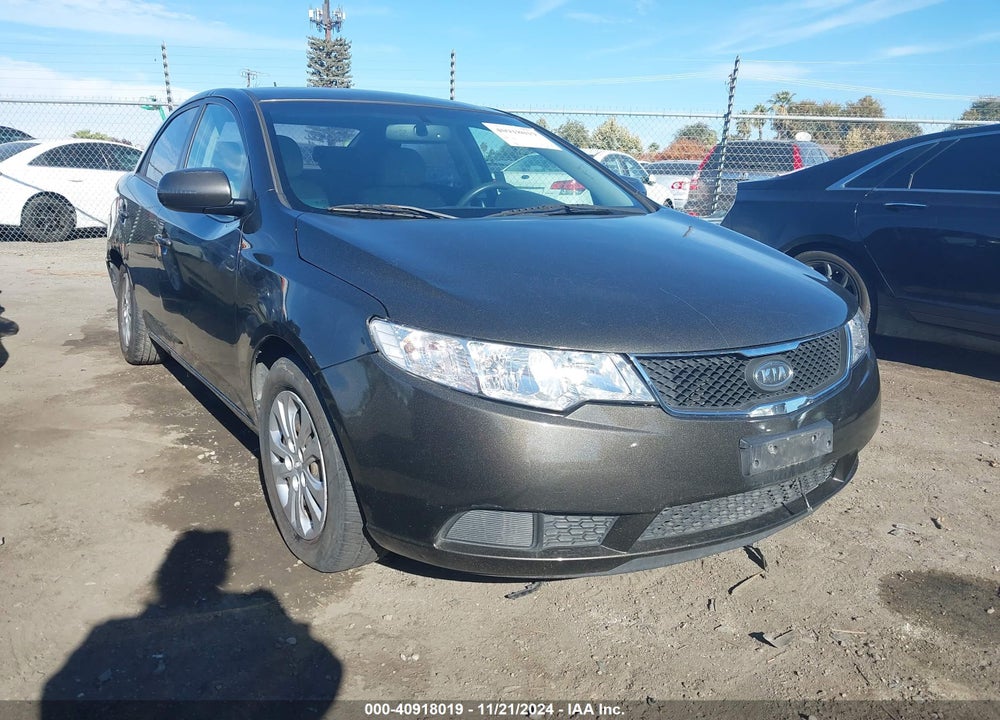 2011 KIA FORTE EX VIN: KNAFU4A22B5425308