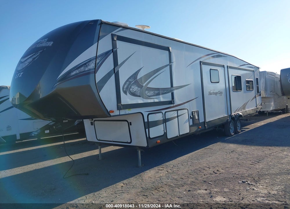 2018 FORR WILDWOOD VIN: 4X4FWBN24JV701833