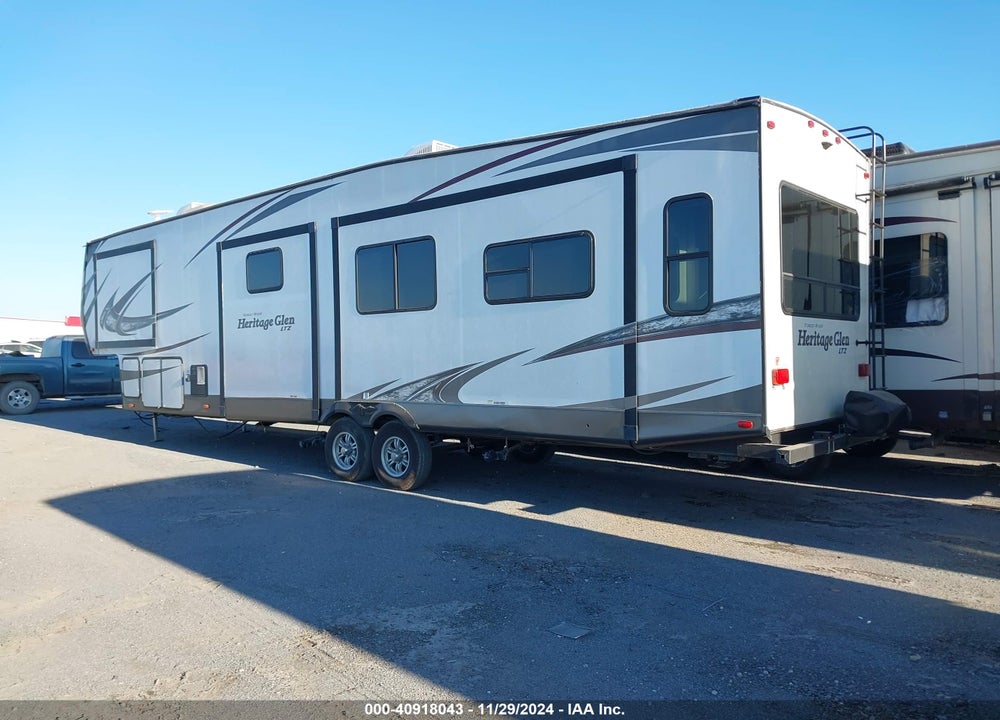 2018 FORR WILDWOOD VIN: 4X4FWBN24JV701833