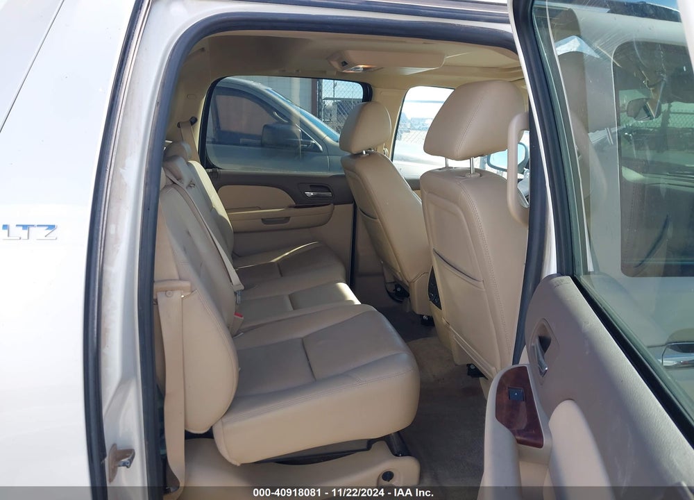 2011 CHEVROLET AVALANCHE VIN: 3GNMCGE08BG402879