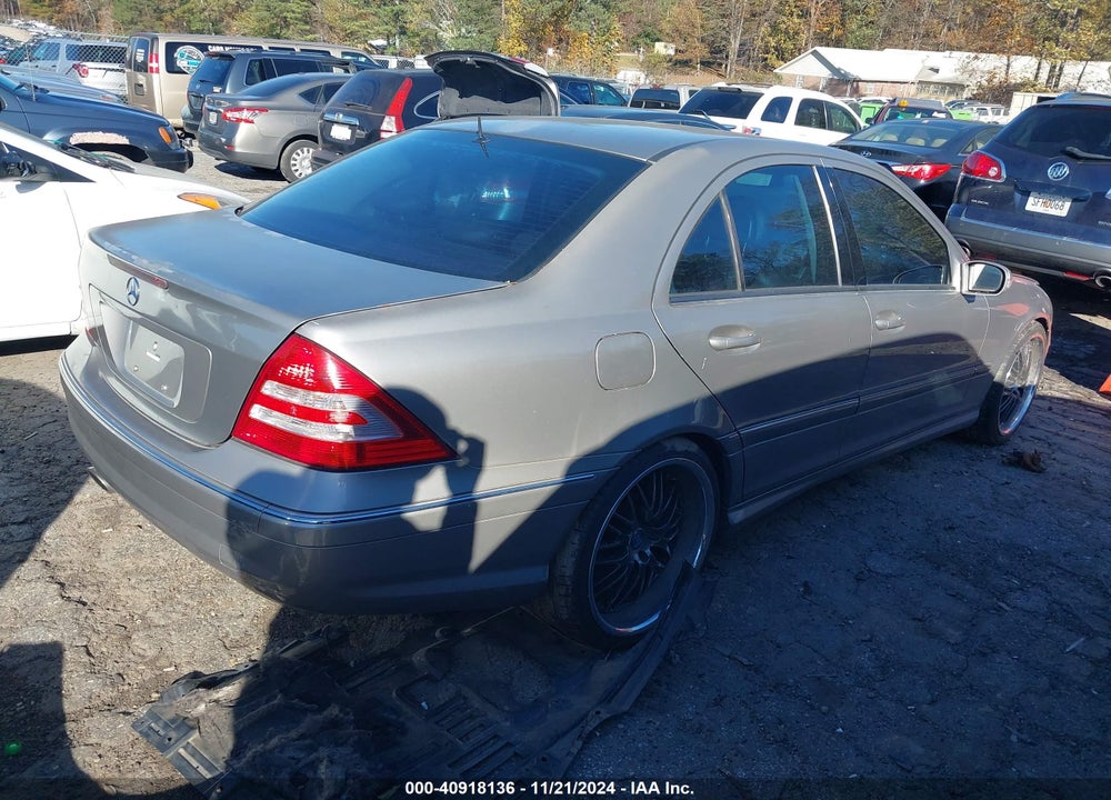 2005 MERCEDES-BENZ C 230 KOMPRESSOR SPORT VIN: WDBRF40JX5F695001