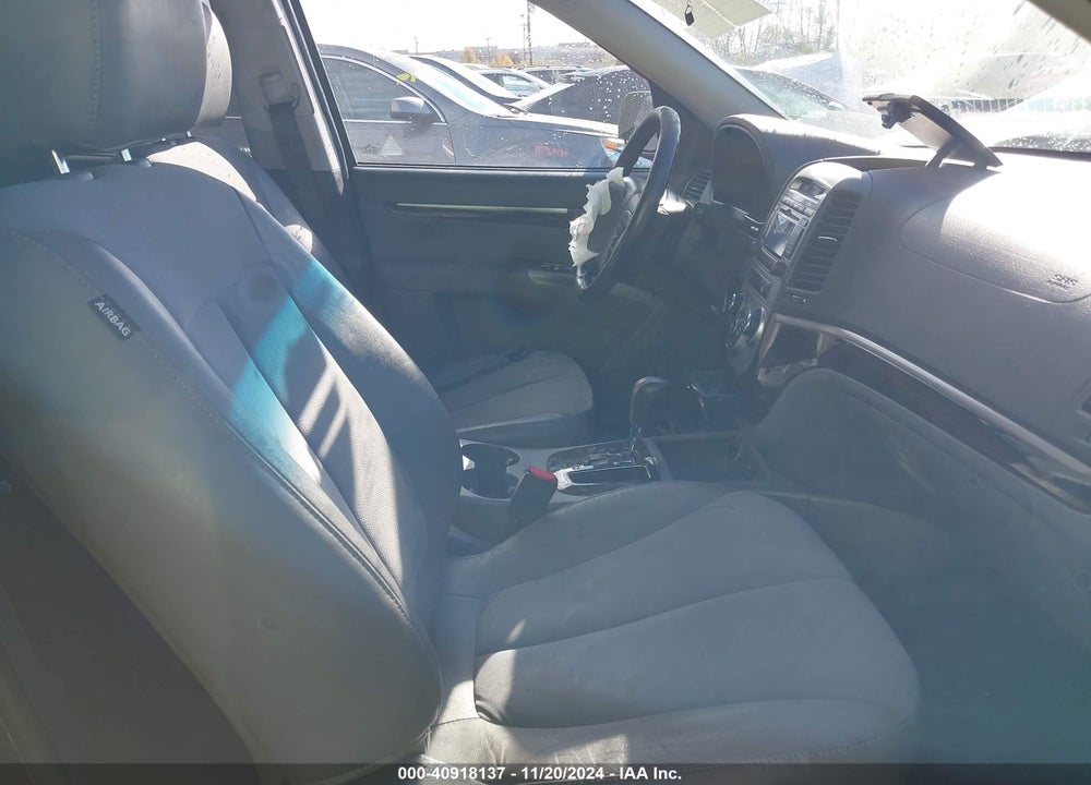 2010 HYUNDAI SANTA FE SE VIN: 5NMSH4AG0AH352212