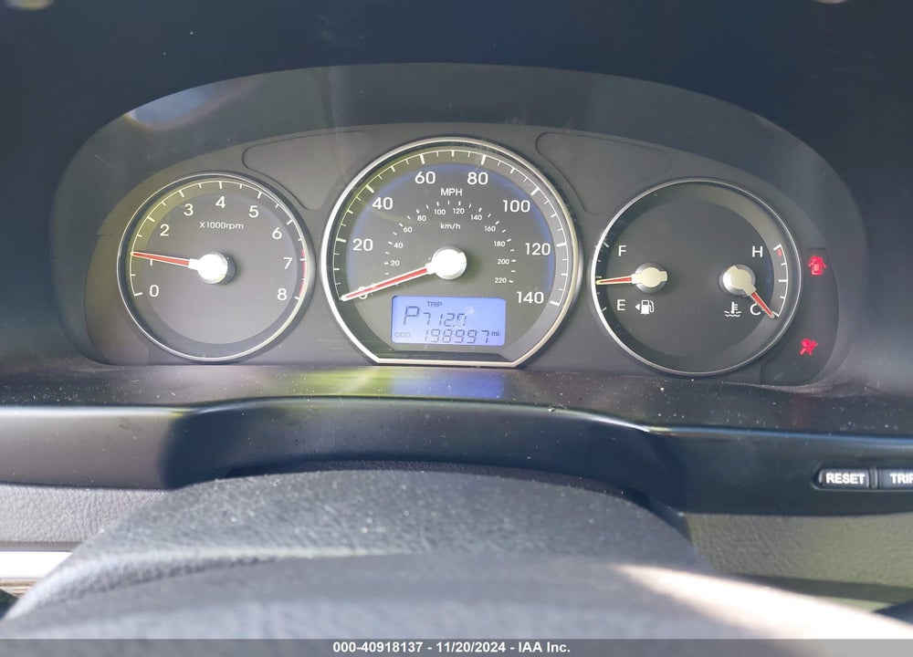 2010 HYUNDAI SANTA FE SE VIN: 5NMSH4AG0AH352212