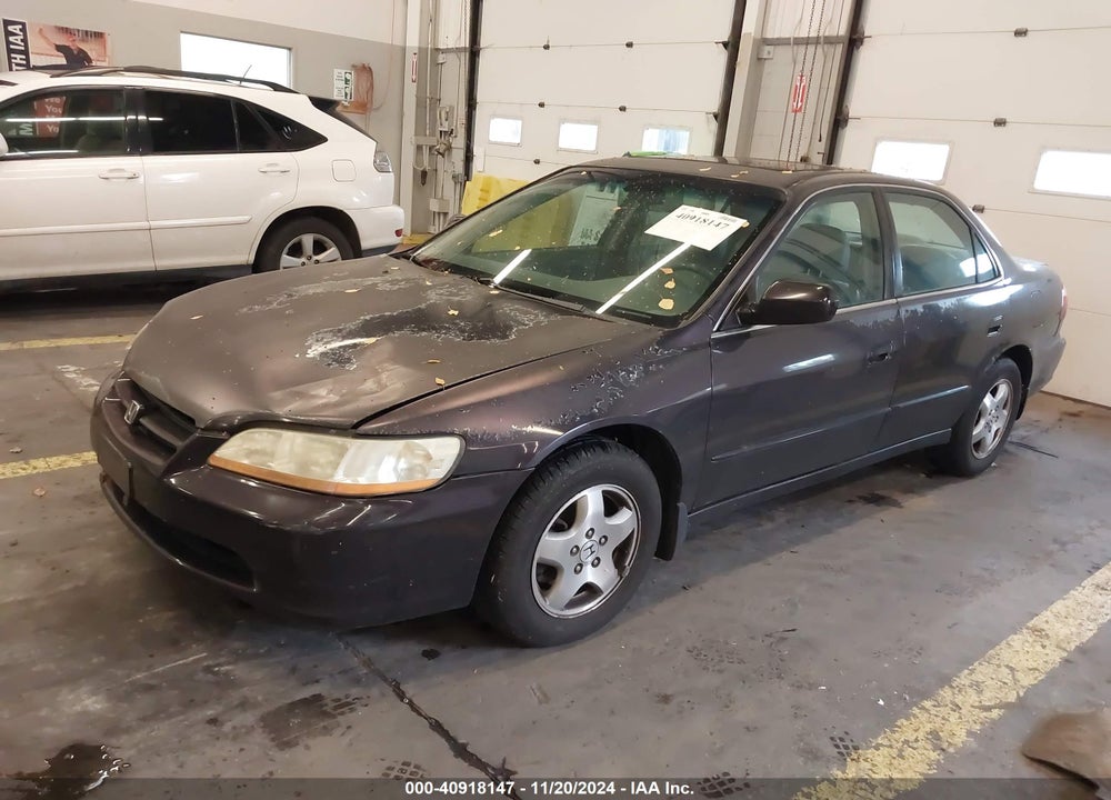 1999 HONDA ACCORD EX V6 VIN: 1HGCG1656XA013259