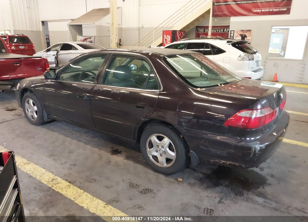 1999 HONDA ACCORD EX V6 VIN: 1HGCG1656XA013259
