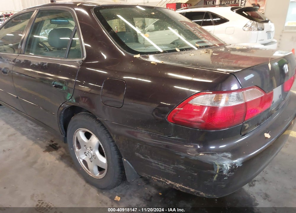 1999 HONDA ACCORD EX V6 VIN: 1HGCG1656XA013259