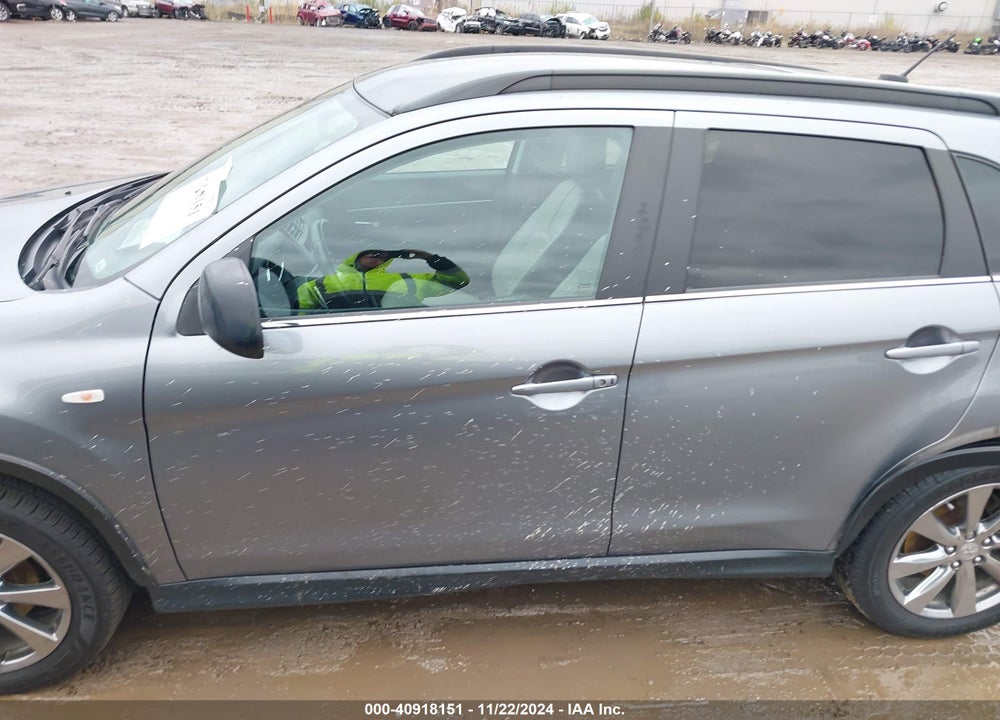 2013 MITSUBISHI OUTLANDER SPORT LE VIN: 4A4AR5AU0DE017441