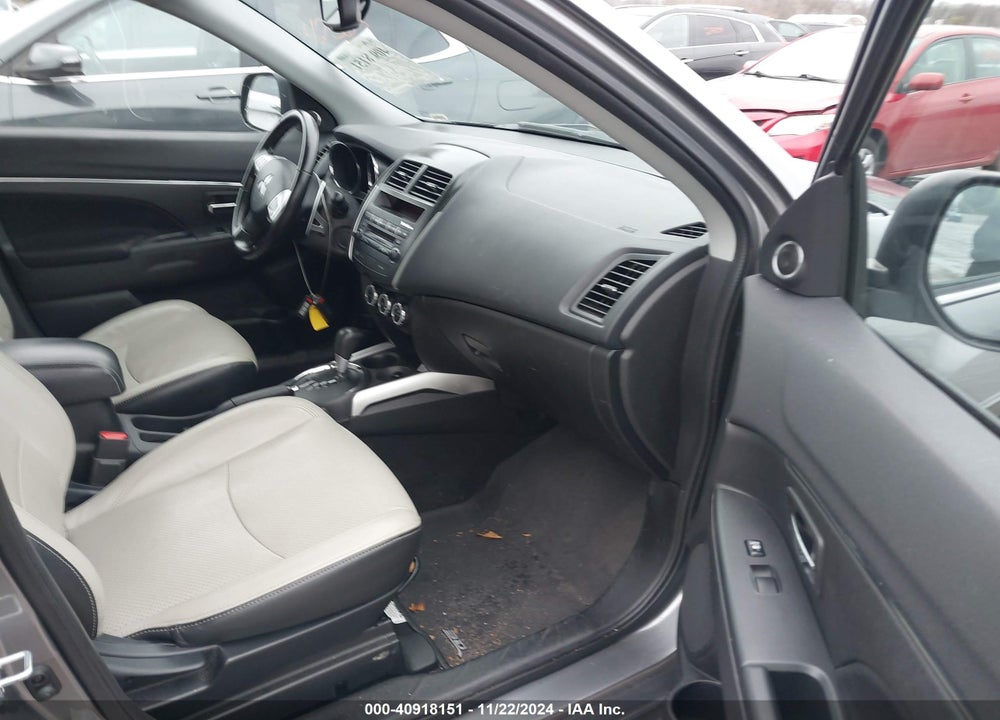 2013 MITSUBISHI OUTLANDER SPORT LE VIN: 4A4AR5AU0DE017441