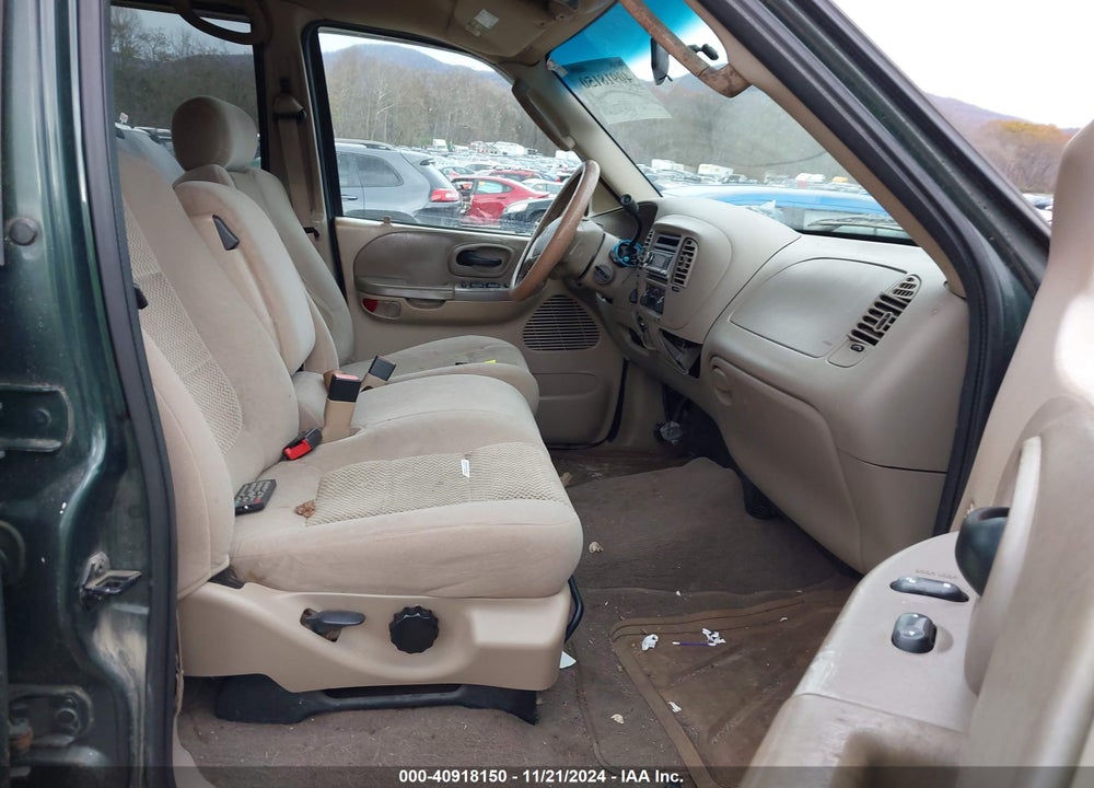 2002 FORD F-150 LARIAT/XLT VIN: 1FTRW08L32KE37986