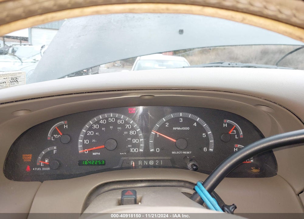 2002 FORD F-150 LARIAT/XLT VIN: 1FTRW08L32KE37986