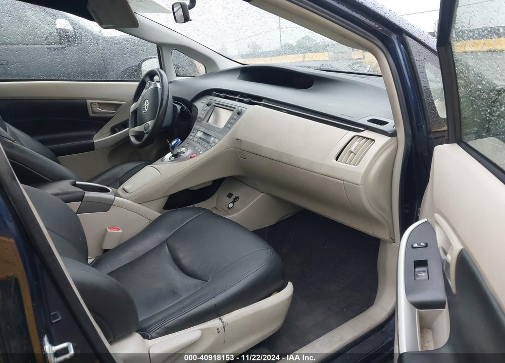 2015 TOYOTA PRIUS VIN: JTDKN3DU3F0418375
