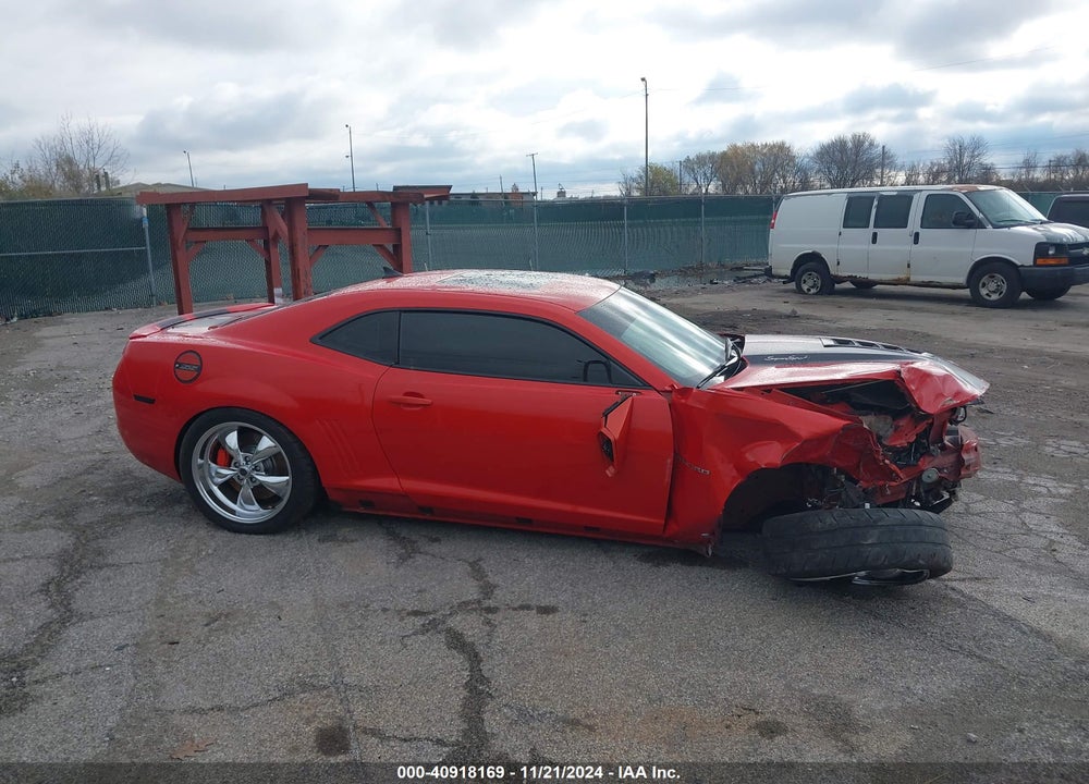 2010 CHEVROLET CAMARO 2SS VIN: 2G1FK1EJ3A9107975