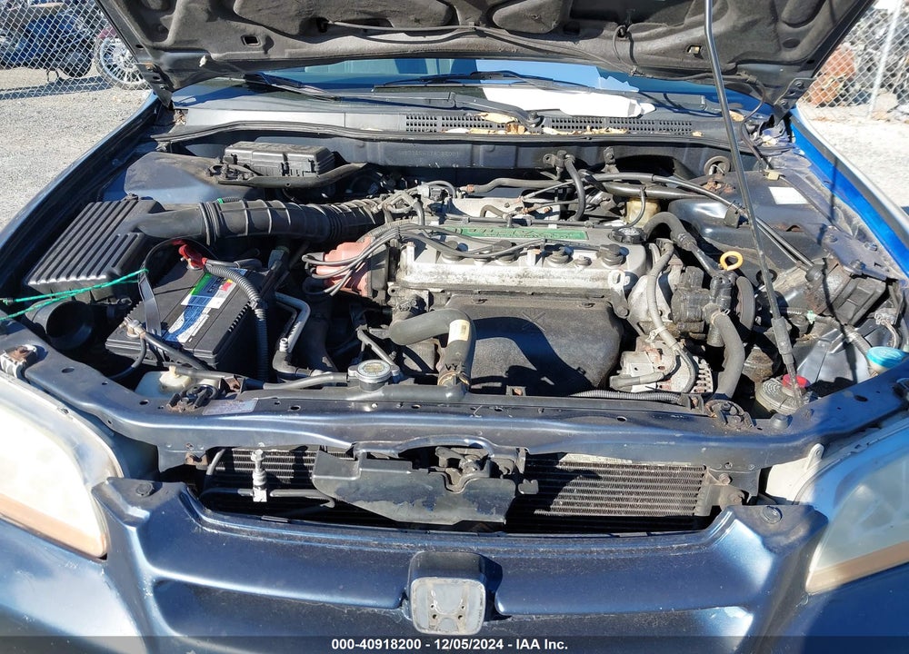 2000 HONDA ACCORD 2.3 LX VIN: 1HGCG6651YA088031