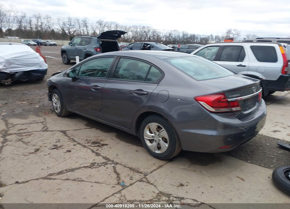 2015 HONDA CIVIC LX VIN: 19XFB2F51FE021541