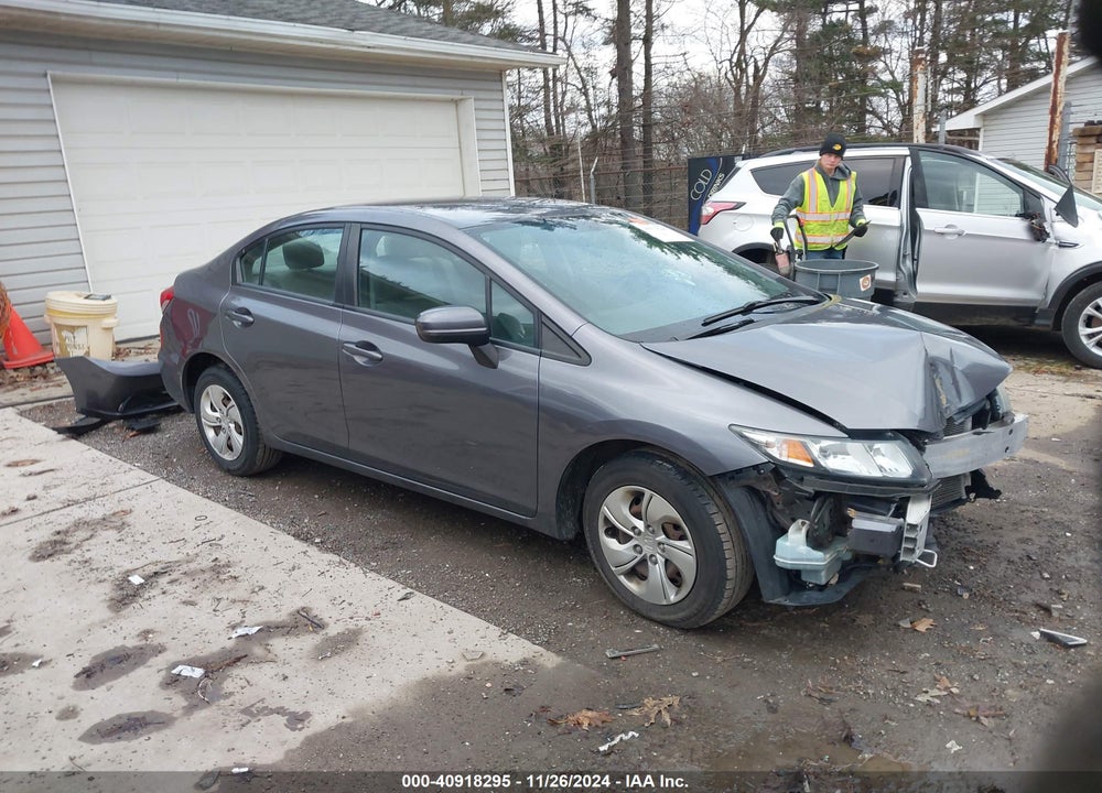2015 HONDA CIVIC LX VIN: 19XFB2F51FE021541