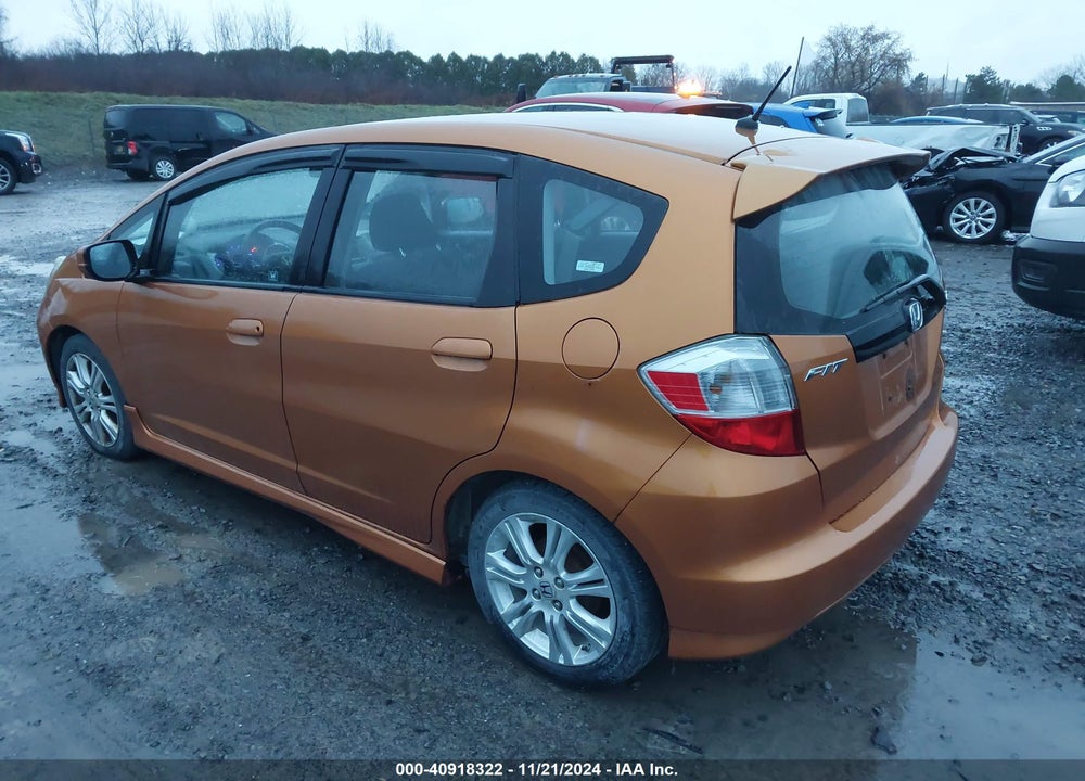 2009 HONDA FIT SPORT VIN: JHMGE876X9S023214