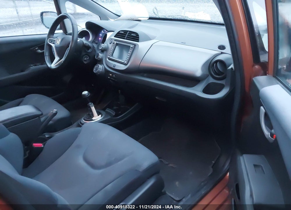 2009 HONDA FIT SPORT VIN: JHMGE876X9S023214