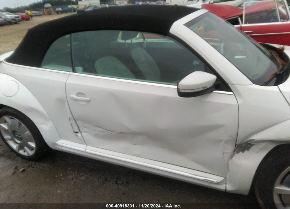 2019 VOLKSWAGEN BEETLE VIN: 3VW5DAAT9KM508778