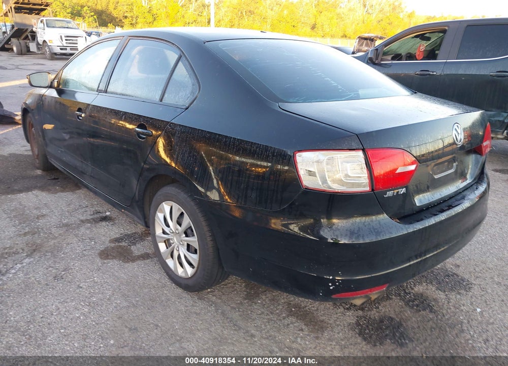 2012 VOLKSWAGEN JETTA 2.5L SE VIN: 3VWDP7AJ1CM330905