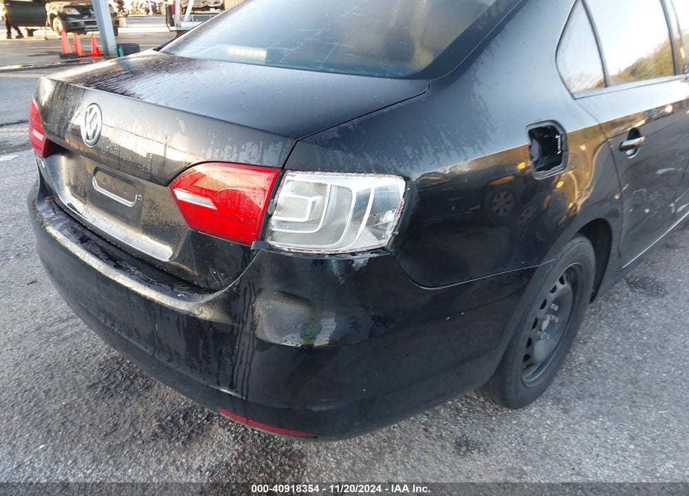 2012 VOLKSWAGEN JETTA 2.5L SE VIN: 3VWDP7AJ1CM330905