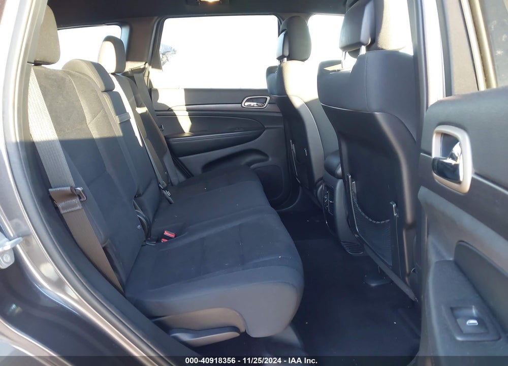 2015 JEEP GRAND CHEROKEE LAREDO VIN: 1C4RJFAG7FC821946