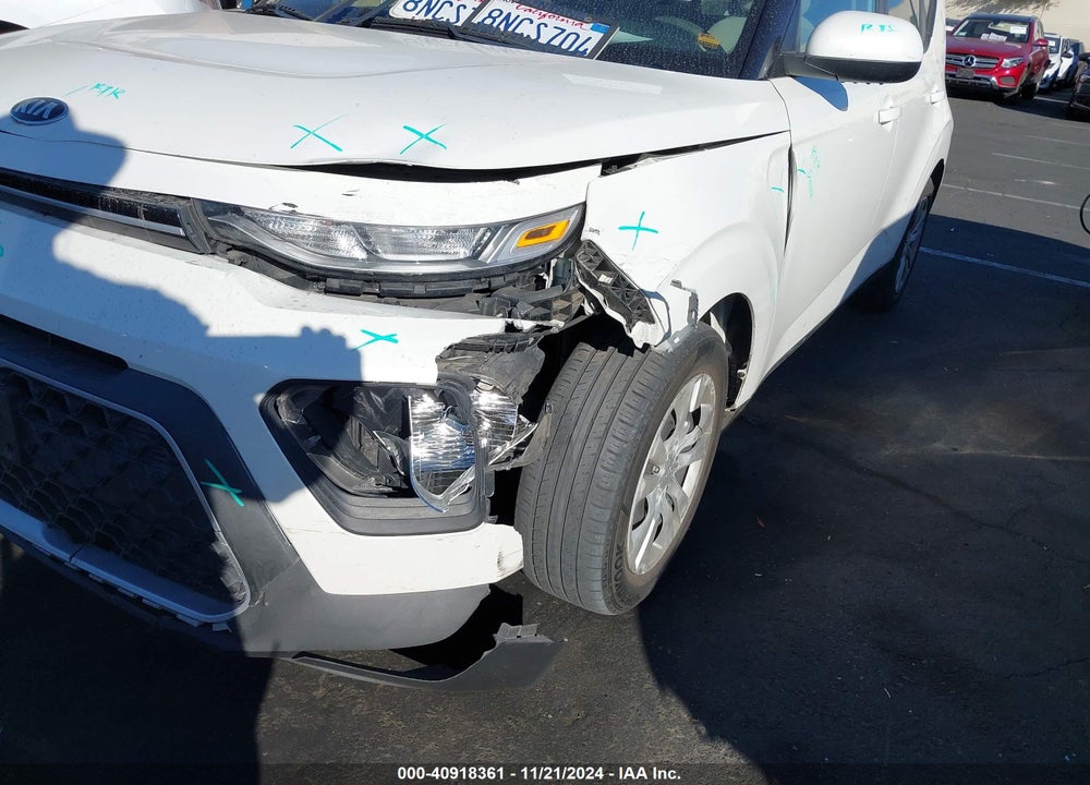 2020 KIA SOUL LX VIN: KNDJ23AU2L7709400