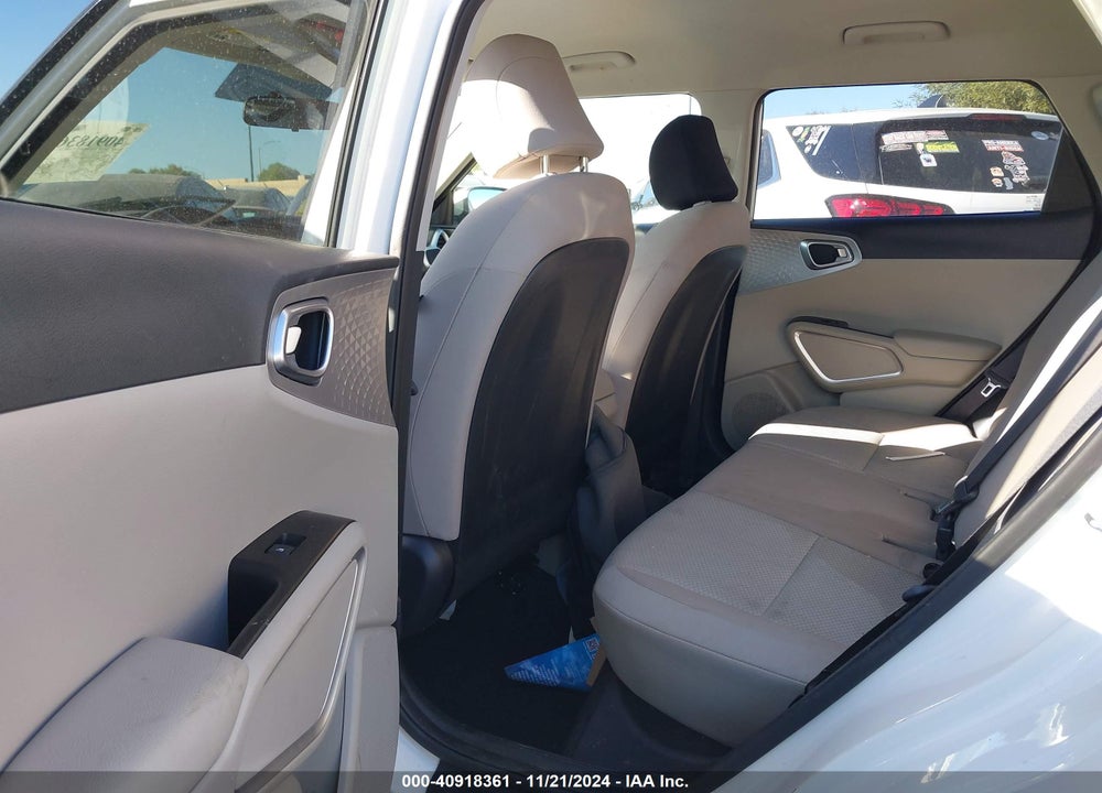 2020 KIA SOUL LX VIN: KNDJ23AU2L7709400