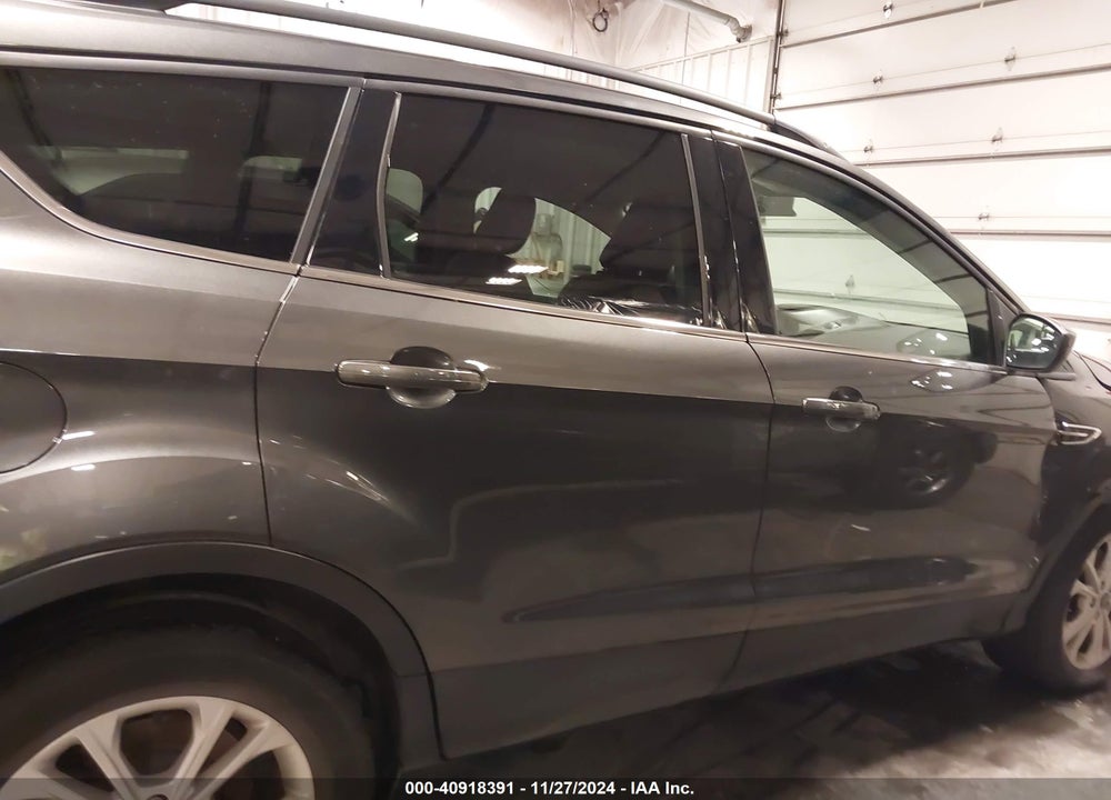 2018 FORD ESCAPE SEL VIN: 1FMCU9HD1JUC86945