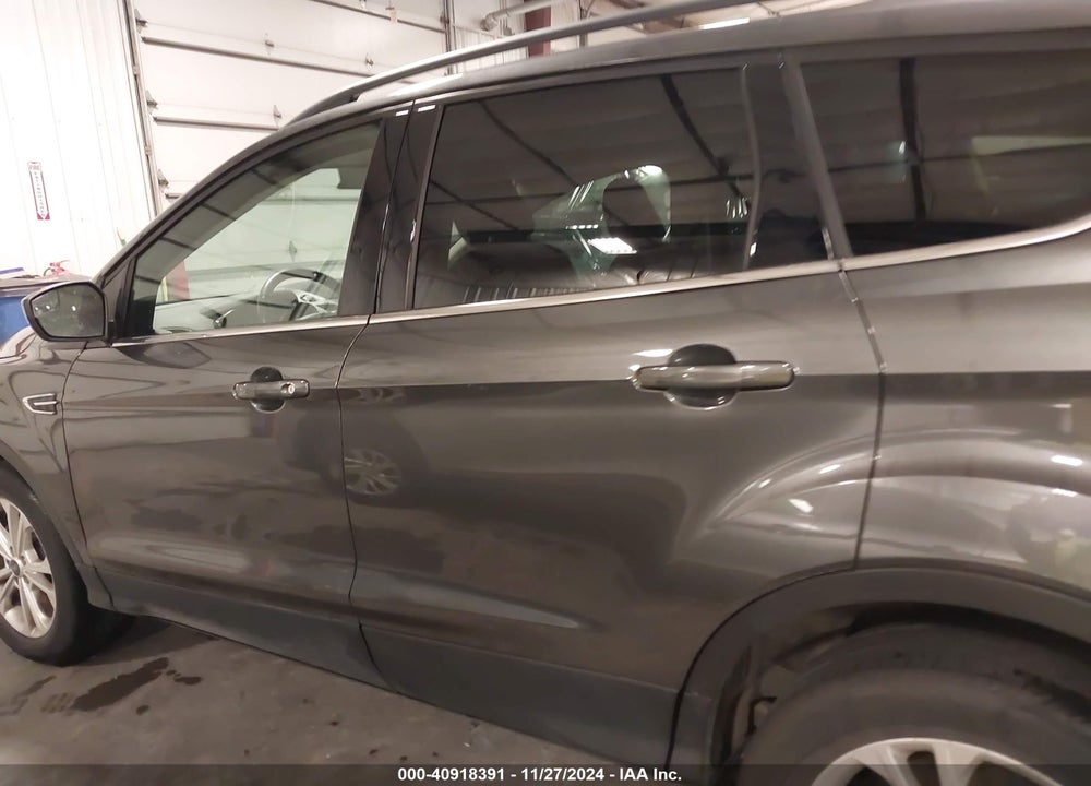2018 FORD ESCAPE SEL VIN: 1FMCU9HD1JUC86945