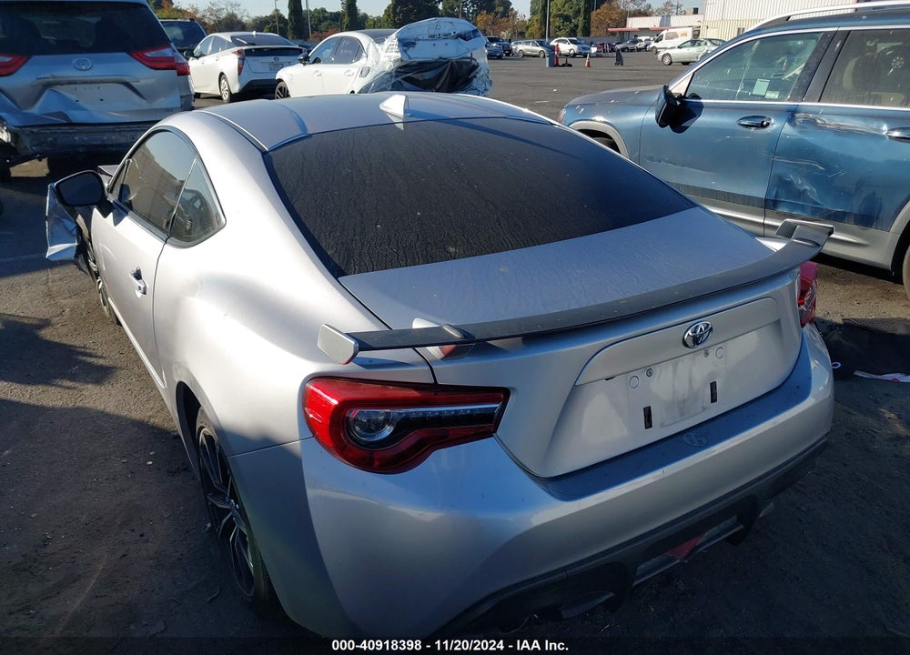 2020 TOYOTA 86 GT VIN: JF1ZNAE10L8752373