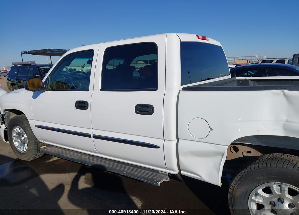 2005 GMC SIERRA 1500 SLE VIN: 2GTEK13T851325504