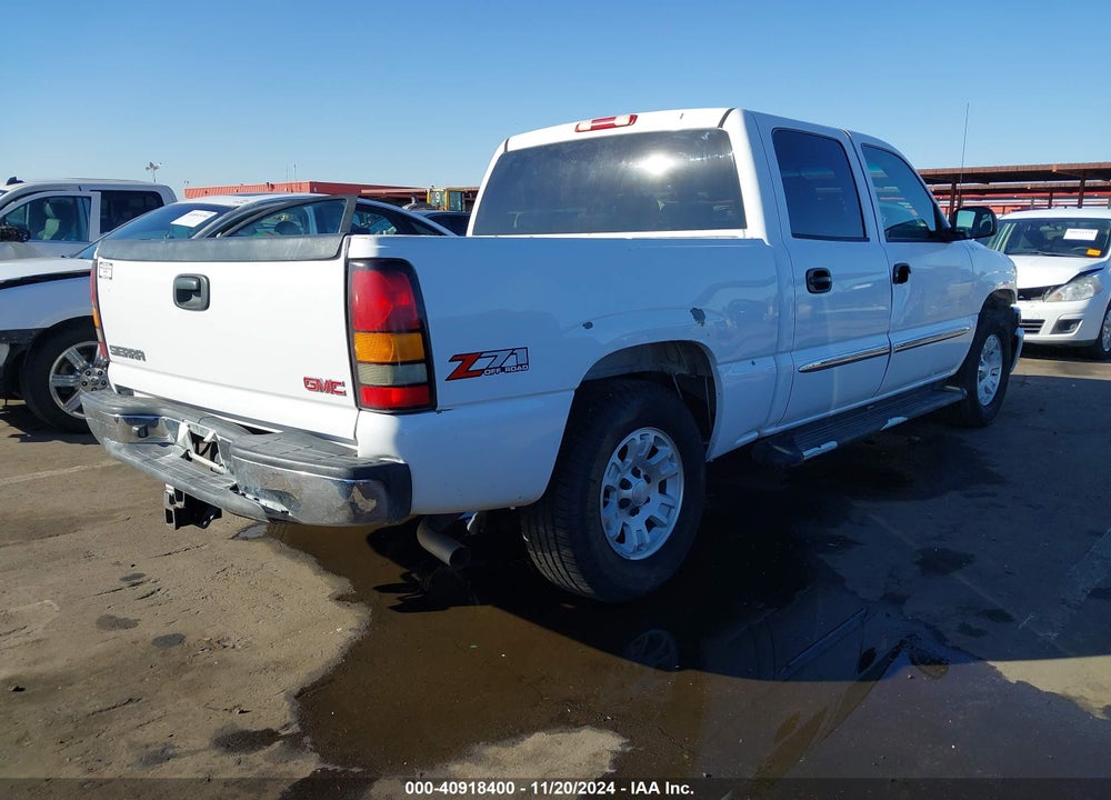 2005 GMC SIERRA 1500 SLE VIN: 2GTEK13T851325504
