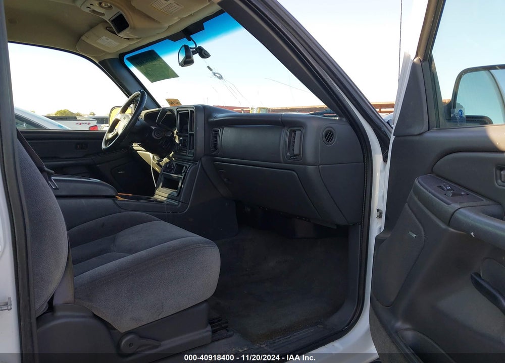2005 GMC SIERRA 1500 SLE VIN: 2GTEK13T851325504