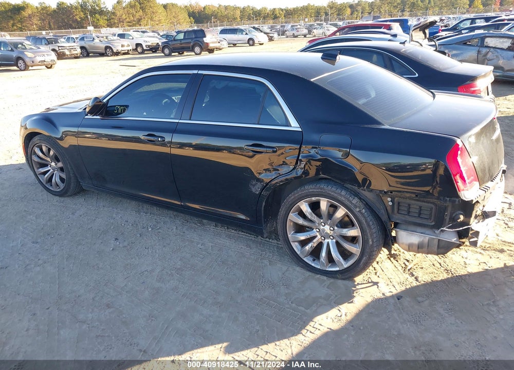 2018 CHRYSLER 300 TOURING L VIN: 2C3CCAAG0JH143053
