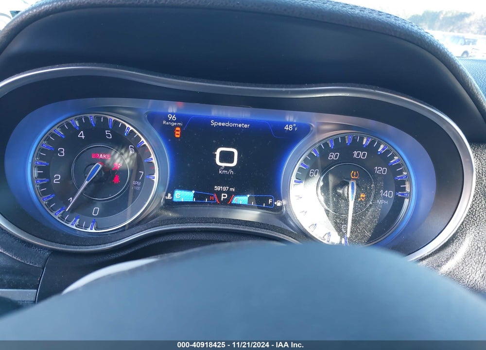 2018 CHRYSLER 300 TOURING L VIN: 2C3CCAAG0JH143053