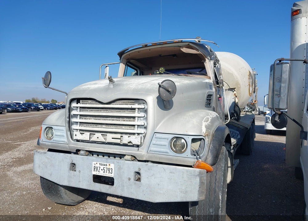 2004 MACK CV513 CV500 VIN: 1M2AG02C84M001852