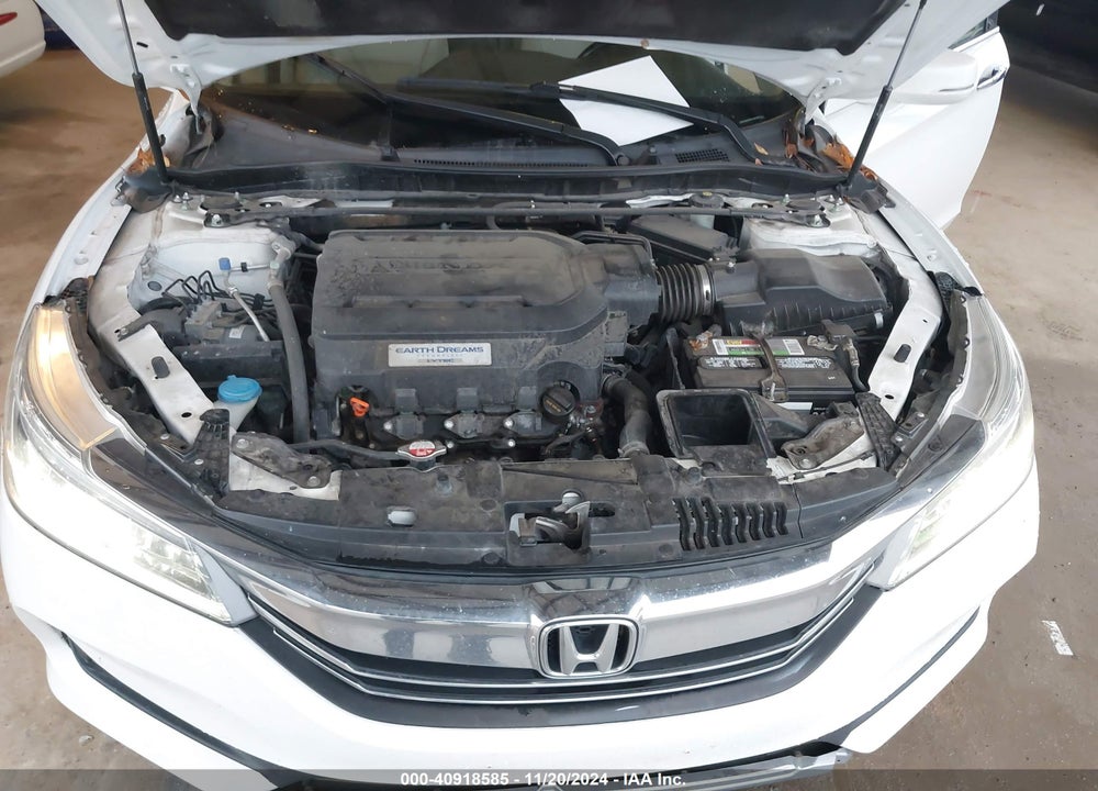 2017 HONDA ACCORD TOURING V6 VIN: 1HGCR3F92HA019313