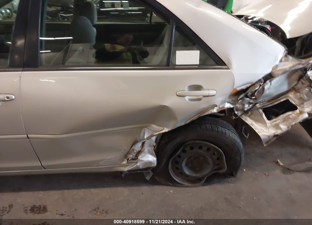 2004 TOYOTA CAMRY LE VIN: 4T1BE32K84U933522