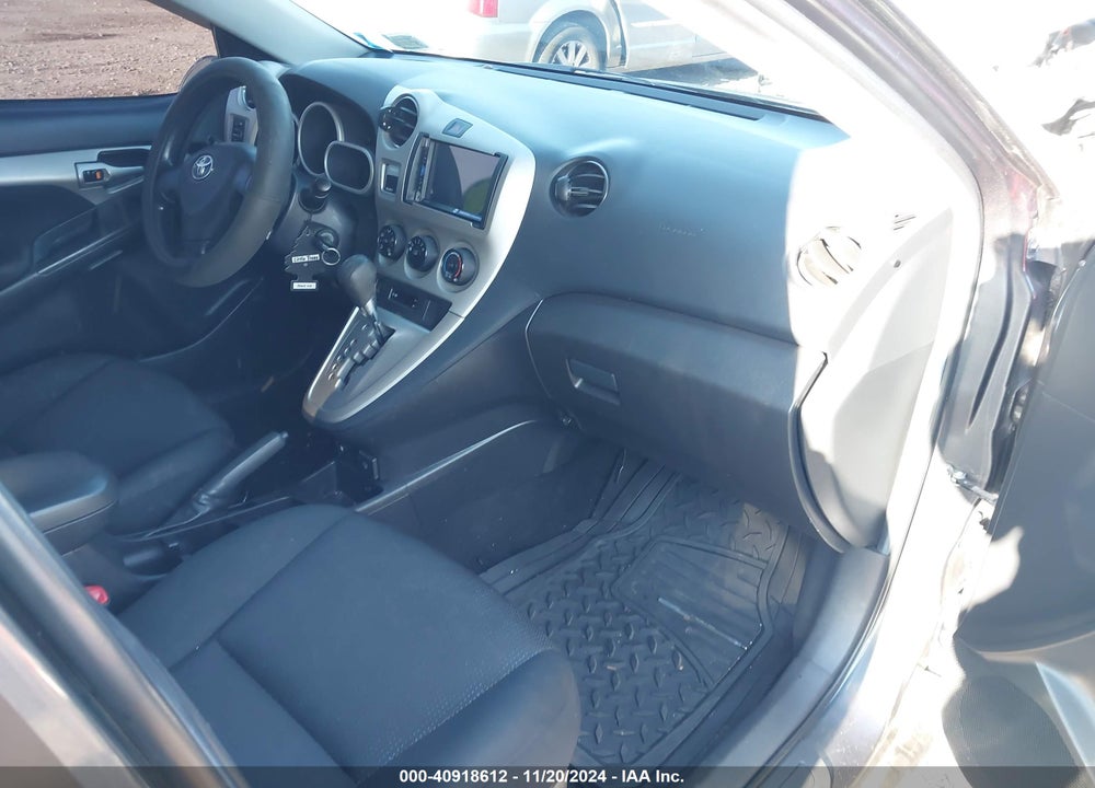 2009 TOYOTA MATRIX S VIN: 2T1LE40E69C009306