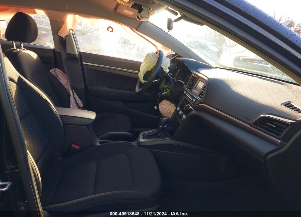 2020 HYUNDAI ELANTRA SE VIN: 5NPD74LF2LH554197
